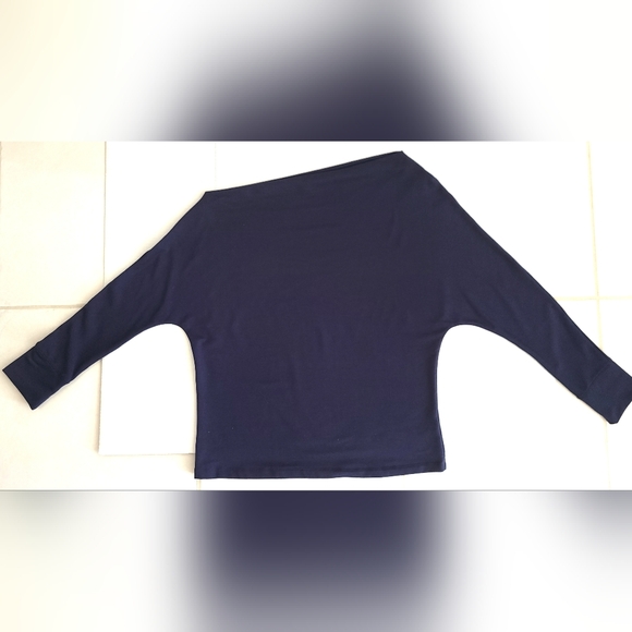 Lilly Pulitzer Off Shoulder Sheera French Terry Top in True Navy XL - Picture 8 of 11